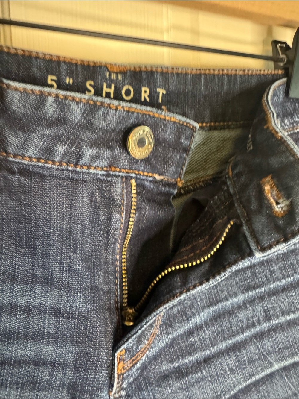 WHBM "The 5" Short" Cuffed Dark Wash Denim Shorts Size 4 - Picture 4 of 10
